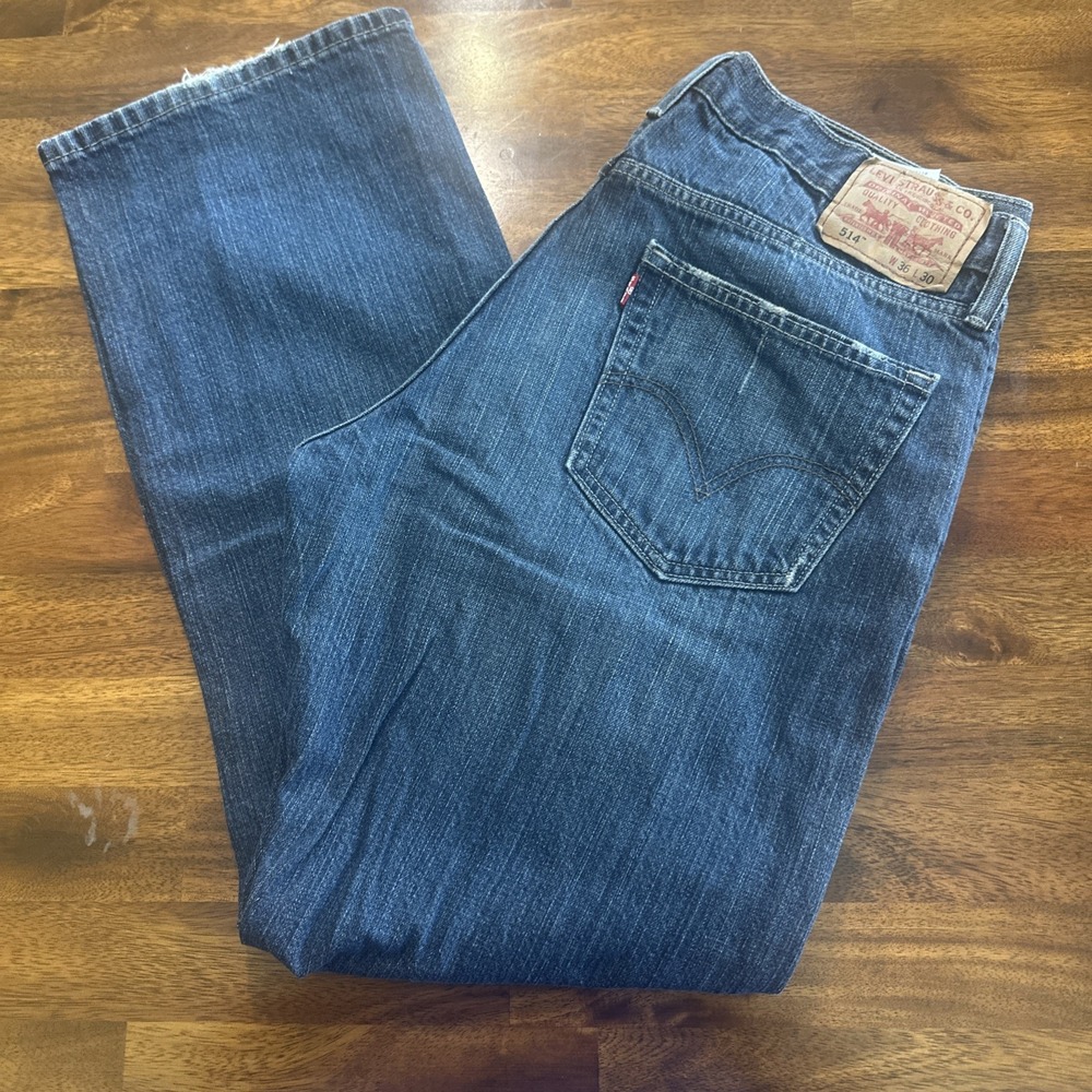 Levis 514 Straight Fit Jeans Mens 36x30 Dark Wash Blue  Denim Grunge Look